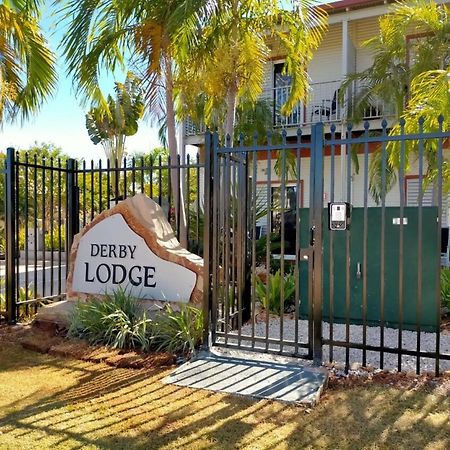 Derby Lodge Self Contained Apartments Exterior photo