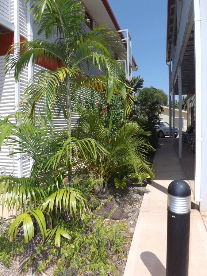 Derby Lodge Self Contained Apartments Exterior photo